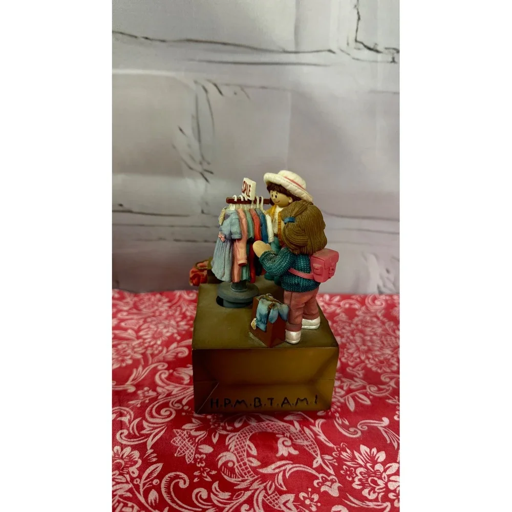Vintage Shoppin Buddies Musical Figurine Rotating Clothes Rack Shop Til We Drop